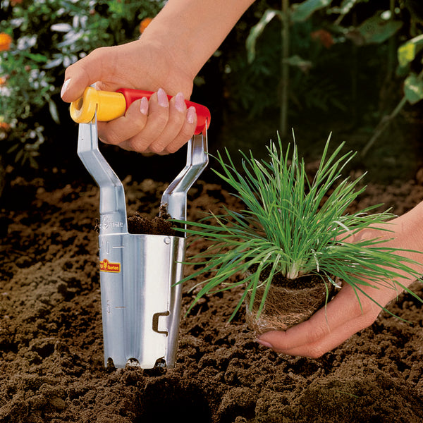 Bulb Planting Tools | WOLF-Garten Bulb Planter - Wolf Garten USA