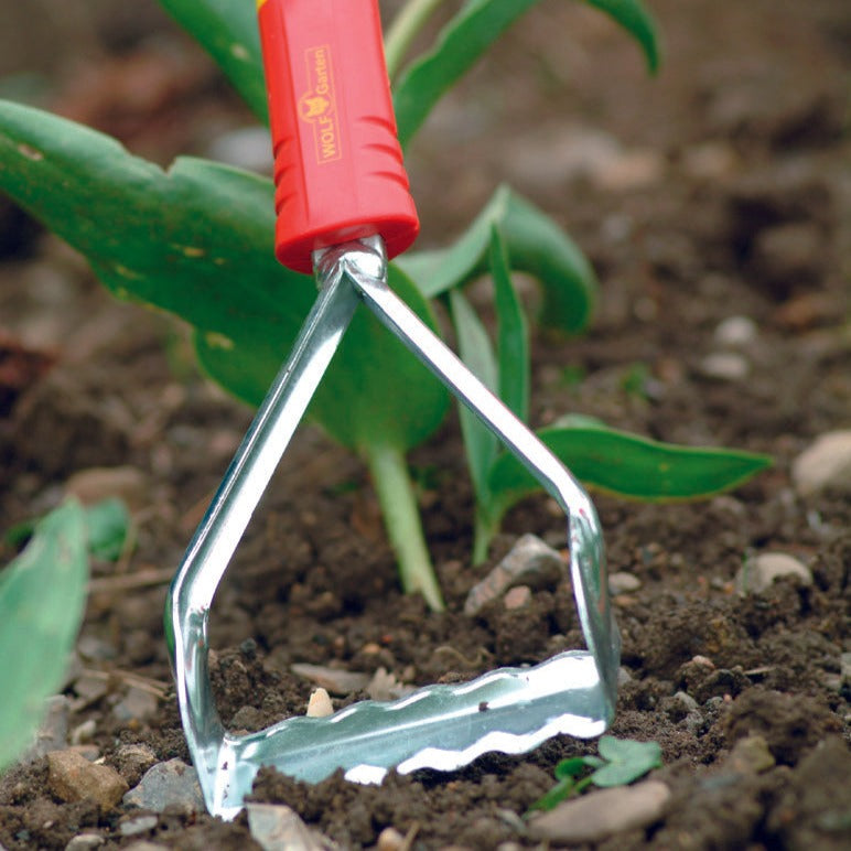 Weeding Tools - BlueStone Garden - WOLF Garten Push Pull Weeder - RFM